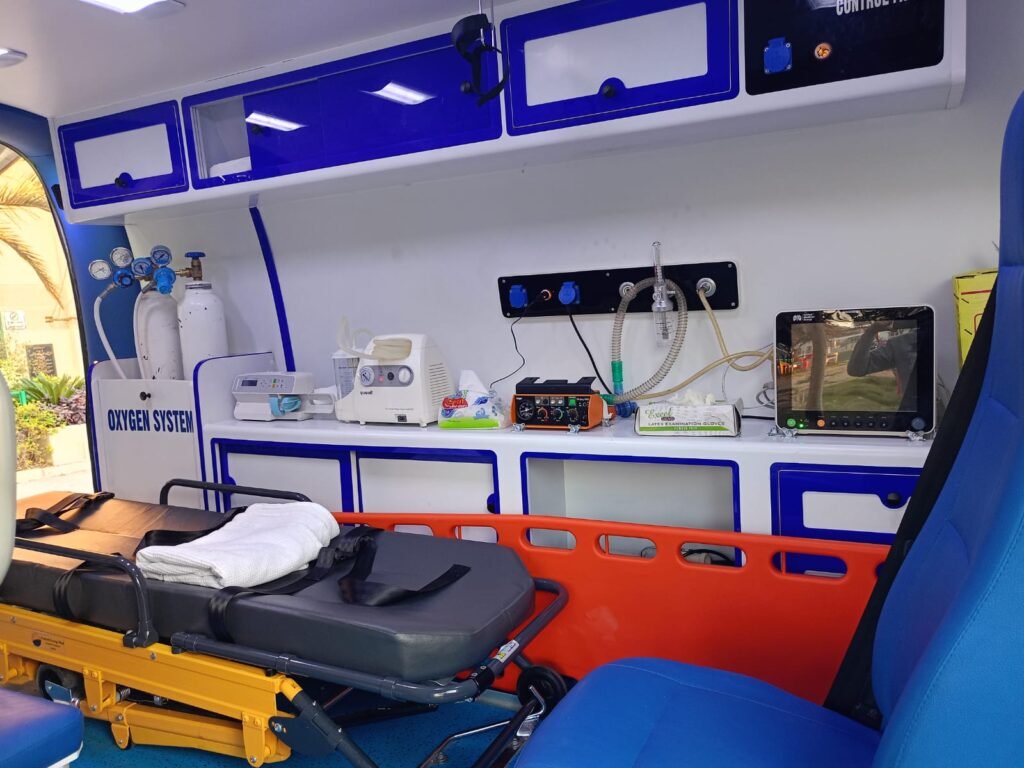 مواصفات سيارة الإسعاف المجهزة لمصابي الحوادث إسعاف مجهز لمصابي الحوادث من السامرية للاسعاف.