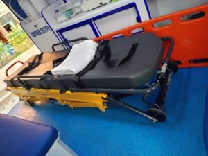 سعر سيارة اسعاف مجهزة معدات إضافية في سيارة إسعاف مجهزة