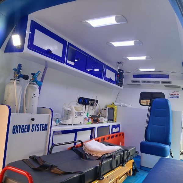 مواصفات سيارة الإسعاف المجهزة لمصابي الحوادث