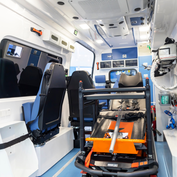 كيف أحجز إسعاف خاص لنقل مريض في القاهرة